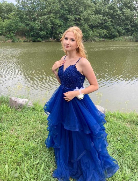 Vand rochie 500 lei negociabil