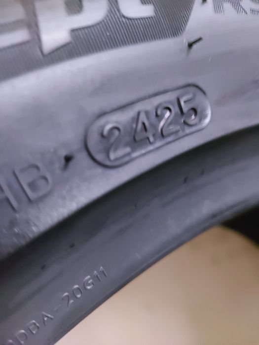 Anvelope iarna 225 50 17 Hankook Winter • NOI !!! • 2 bucati