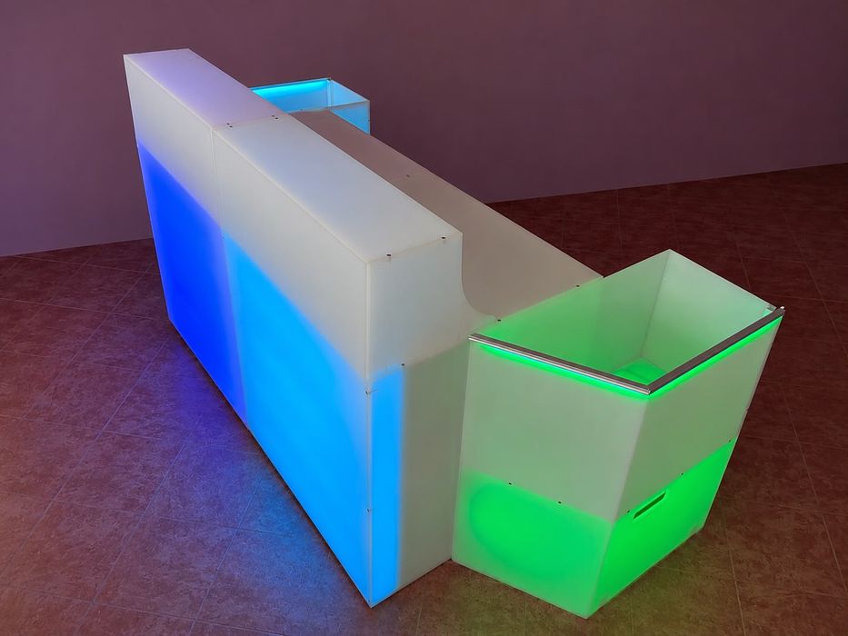 Cocktail Bar Modular –pret 4000 € negociabil  Realizat la Comandă | Iluminare LED RGB | Ideal pentru Evenimente și HoReCa