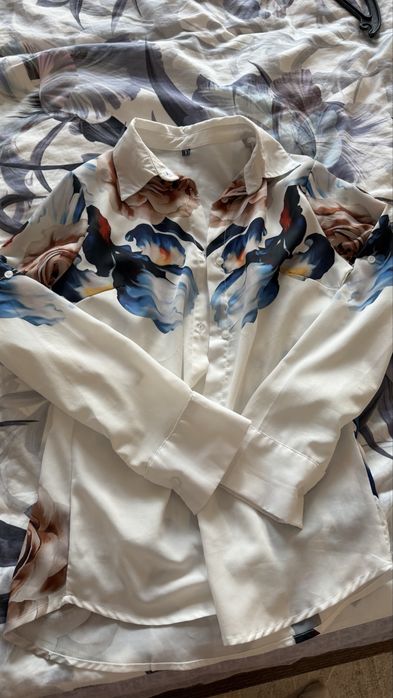 Отдам женские вещи