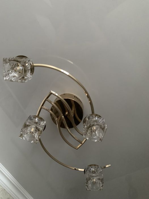 продам люстры