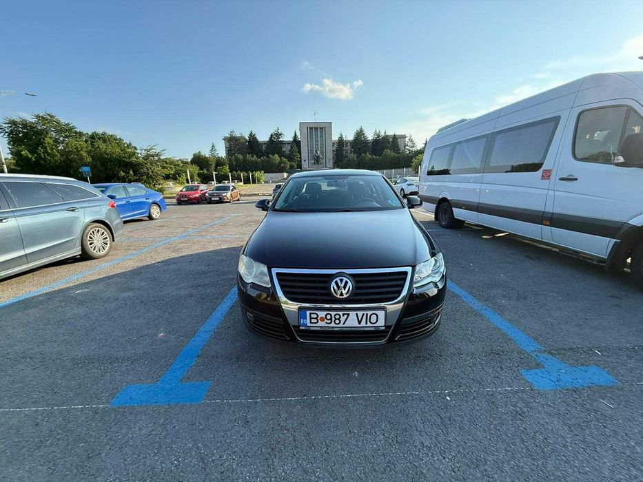 **Volkswagen Passat B6 Comfortline Putere: 110 CP• 2.0 TDI Common Rail • Euro 5 • (prima înmatriculare 2011) • 221.000 km**| Gata pentru drumuri lungi