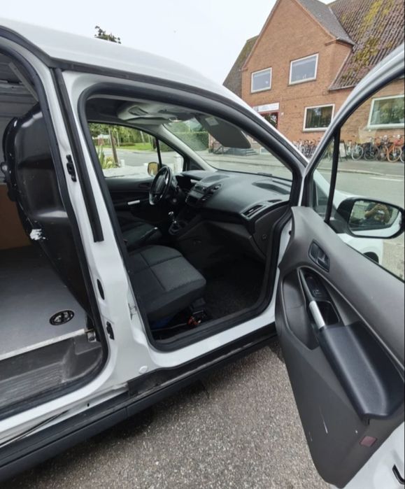FORD TRANSIT CONNECT long 2020

Gem
1.5 TDCi (100 HK) Lang Van FWD M6