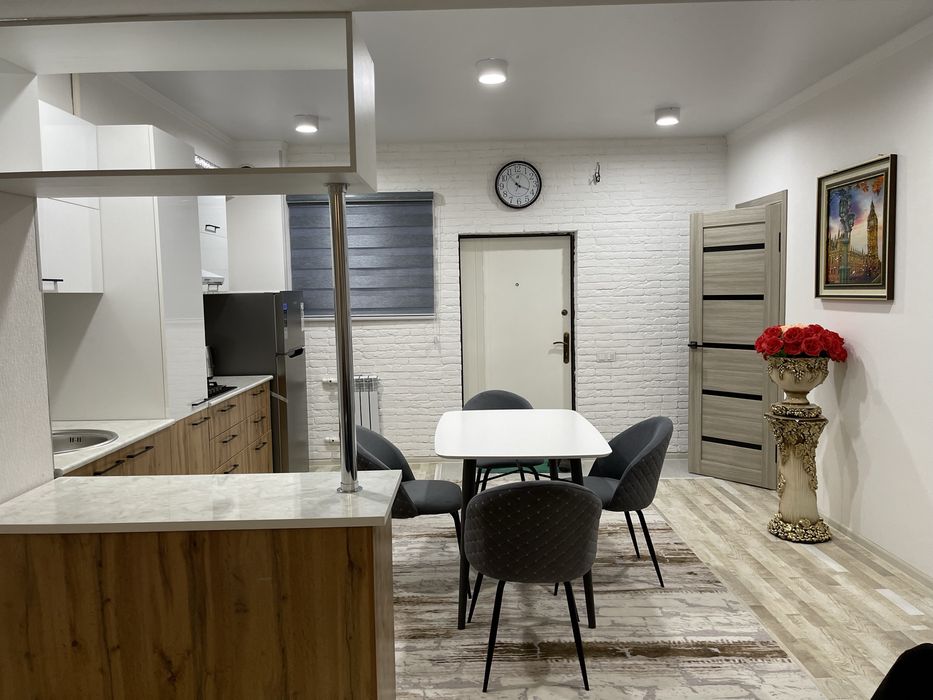 2 комнатная на Ц-5  напротив немецский посолтсво