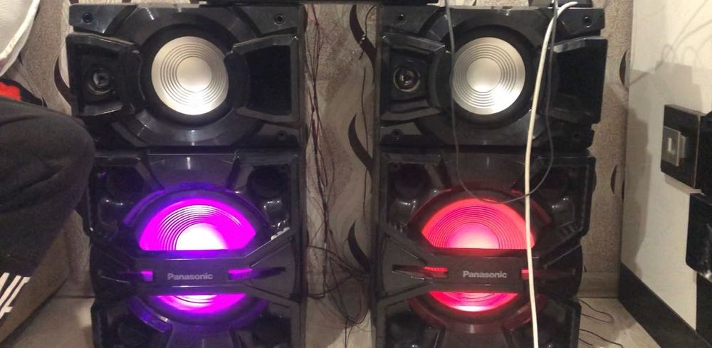 Продавам колони на панасоник макс 4000