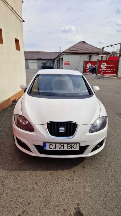 SEAT LEON 1.6 TDI 2011 . 105 cp
