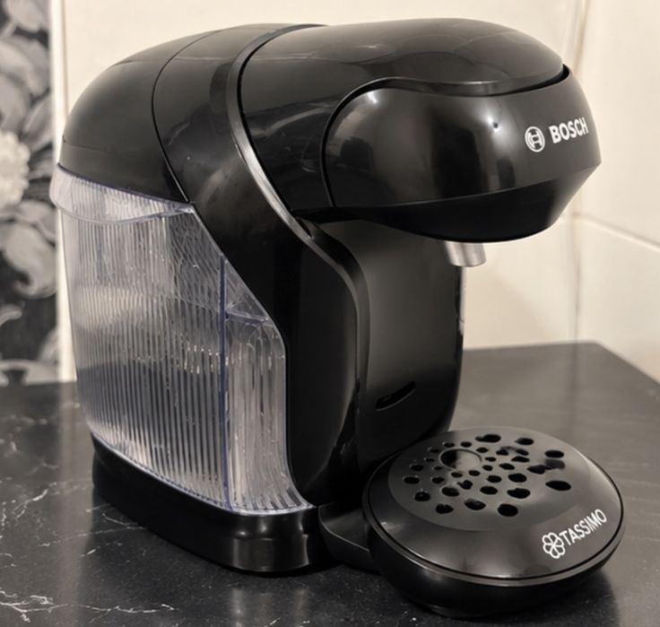 Vând espressor Bosch Tassimo
