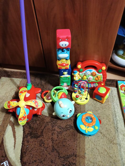 Игрушки.детский мир