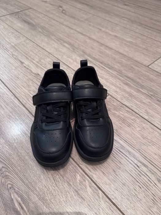 Продам туфли для мальчика, размер 34