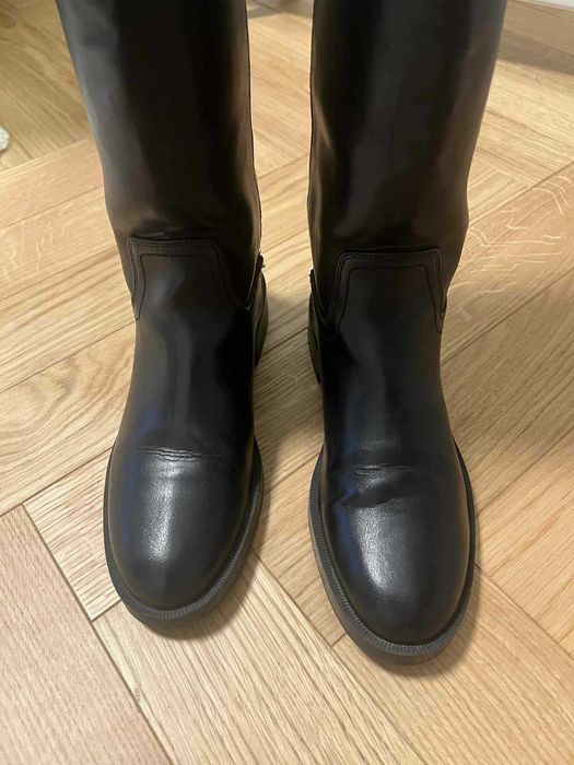 Високи ботуши Zara