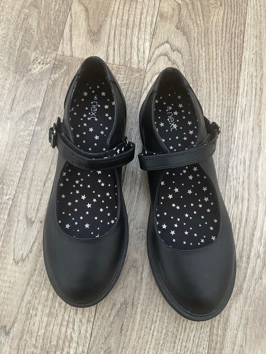 Придам!!! Новые женские 38 фирма NEXT