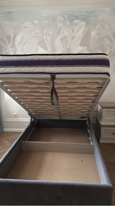 Кровать с матрасом 120х200