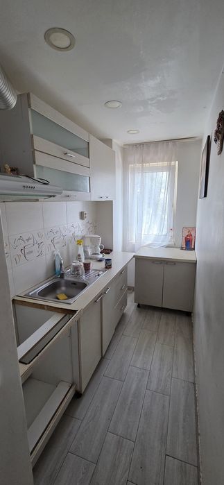 Vand apartament etajul 4