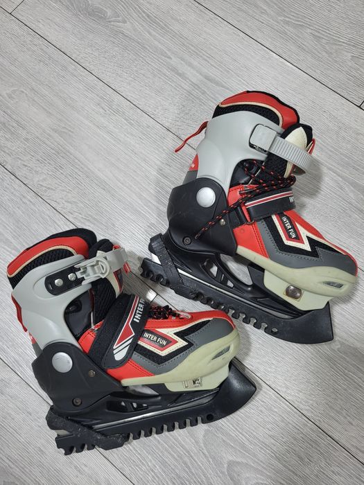 Коньки для катания на льду.