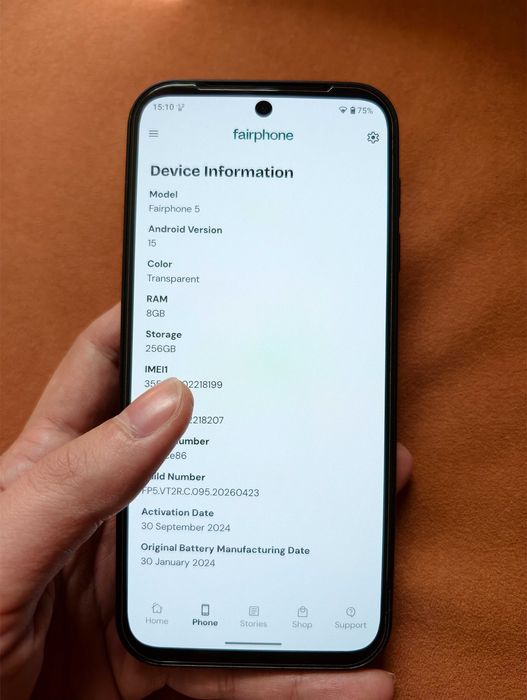 Fairphone 5 - 8GB RAM, 256GB Storage, versiunea transparenta & 2 baterii