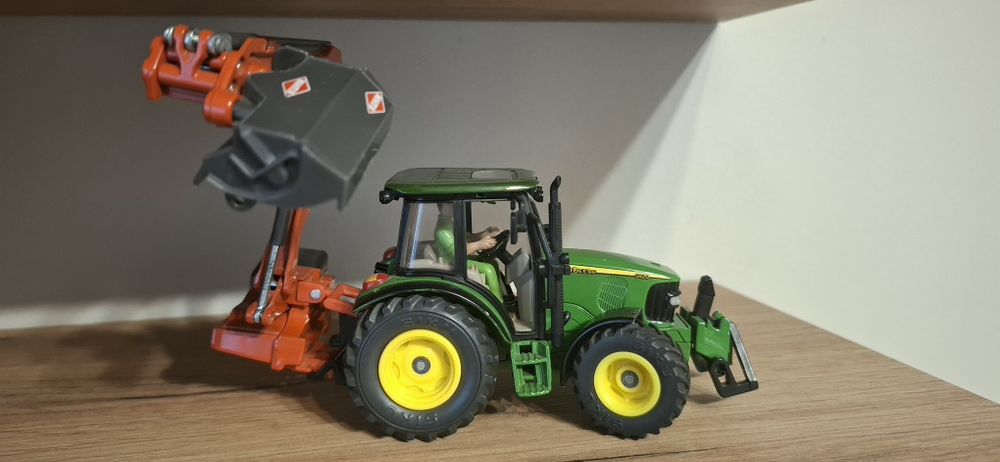 Machetă Tractor Siku