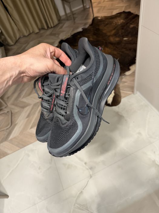 Nike pegasus premium