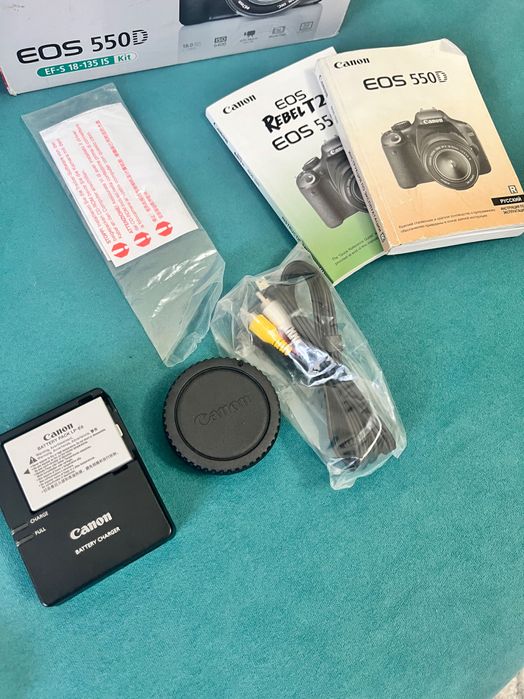 Фотоаппарат canon eos 550d ef-s 18-135 is kit