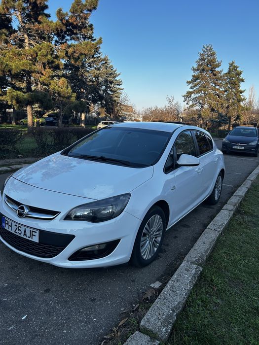 Opel Astra J 2014