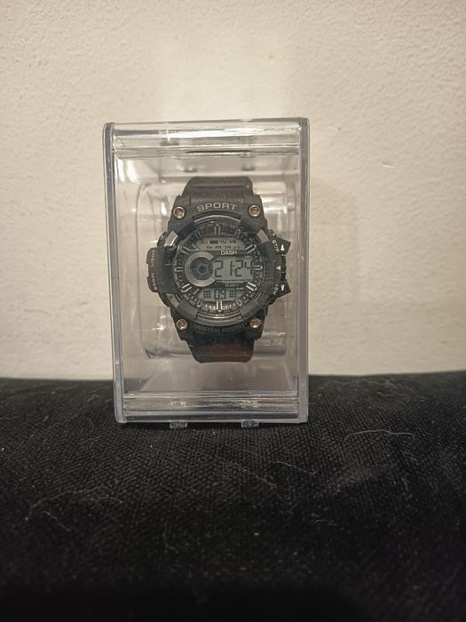 Нови ръчни часовници