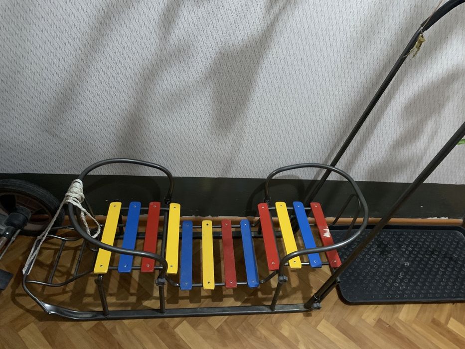 Продам двух месты сани