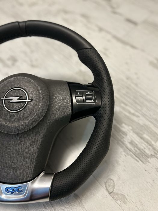 Opel OPC волан / Перфектен