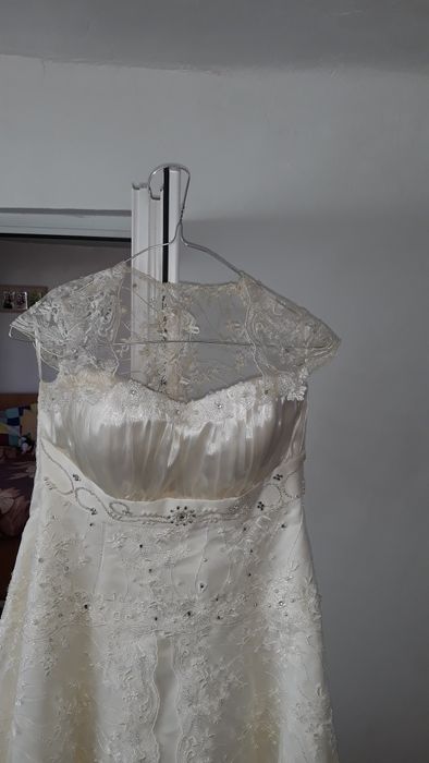 Rochie mireasa in stare buna