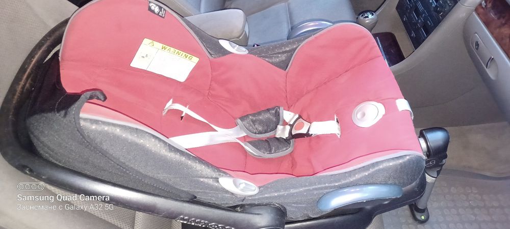 Maxi Cosi столче за кола с изофикс