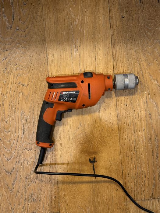 Masina de gaurit cu percutie Black&Decker