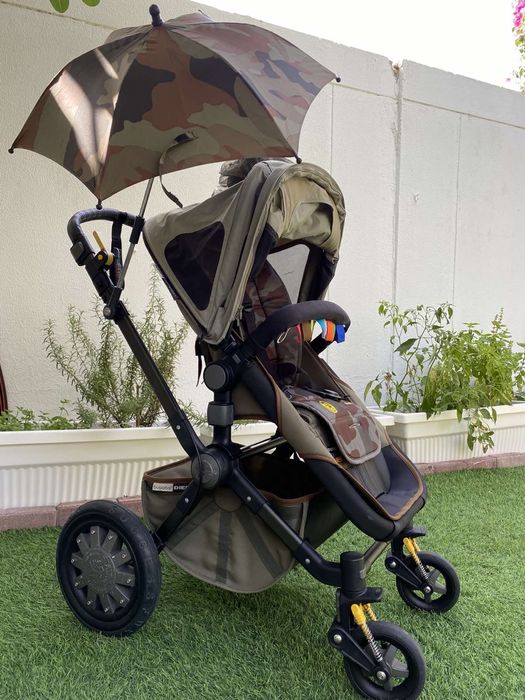 Лека Бебешка количка