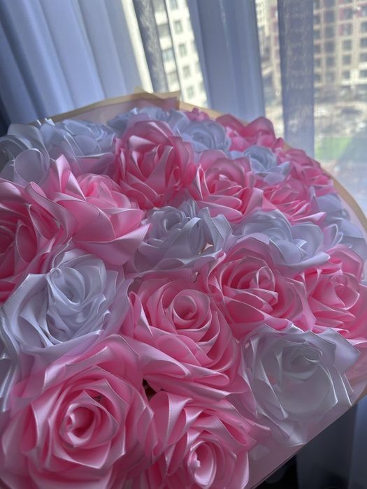 Букет из ленты, розы