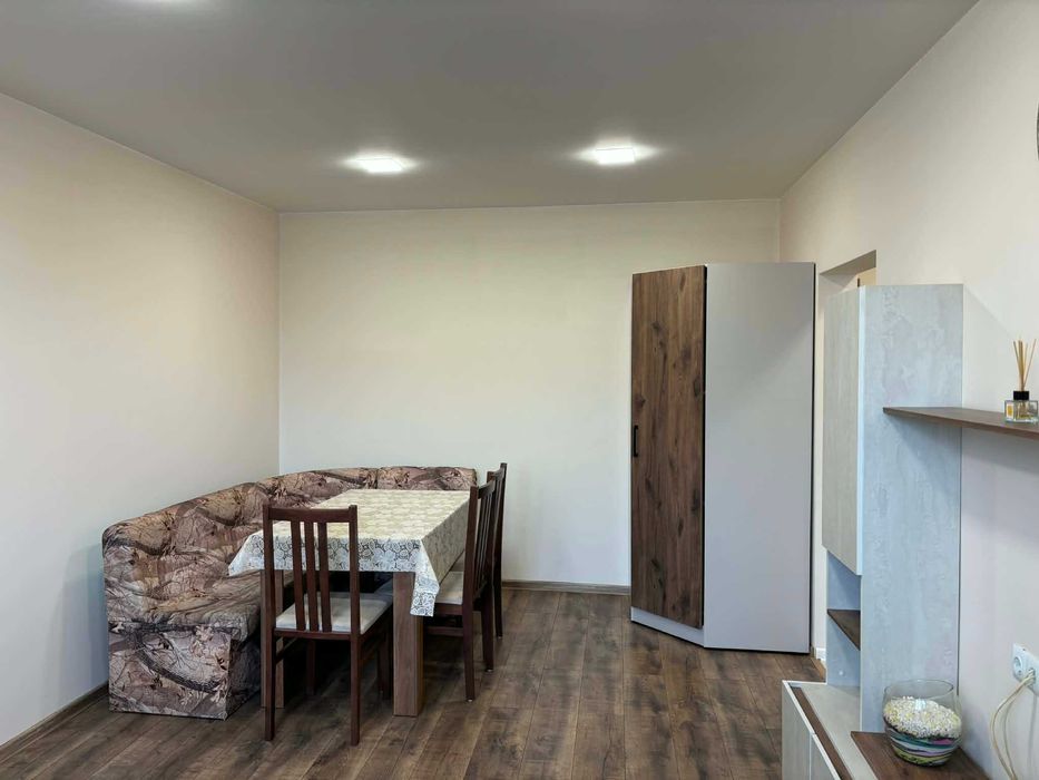 Дава се под наем Едностаен апартамент в Силистра, Север - 48 кв.м за 219.3 € - Снимка #2