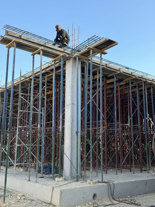 Monolit stoyka Damkrat arenda drak (Монолит стойкав аренду) дамкрат