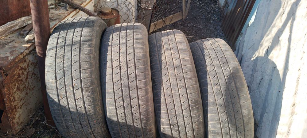 Продам шины 245,60,18