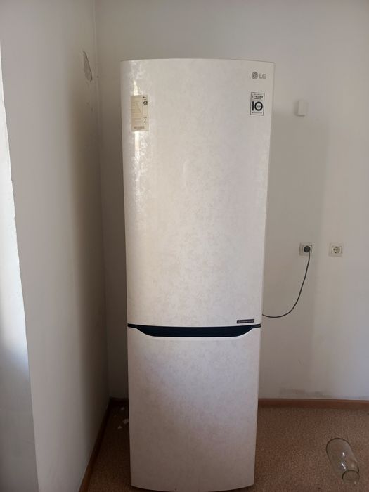Холодильник LG бу