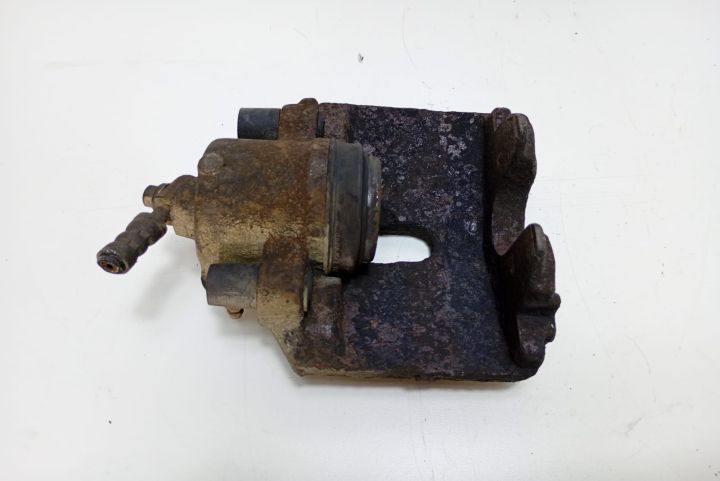 Etrier stanga fata Volkswagen VW Golf a 5-a generatie seria