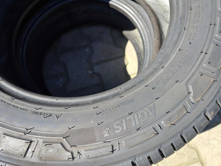 2x 215 65 16c 109/107T Michelin Agilis 3
