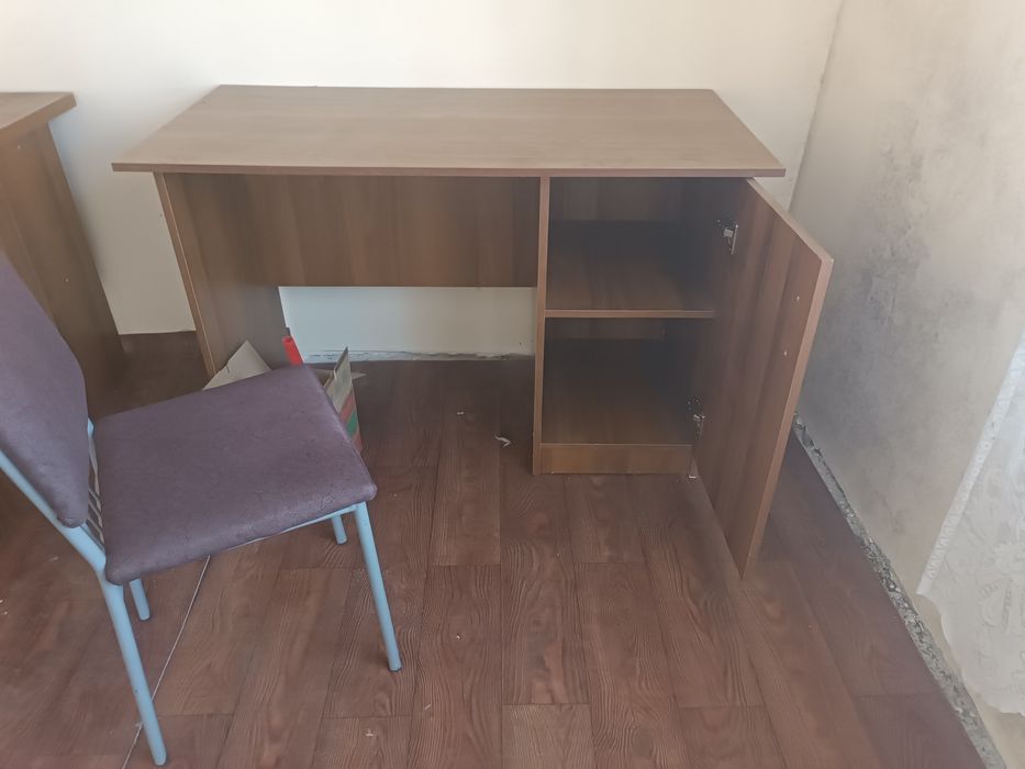 Ofis uchun mebel