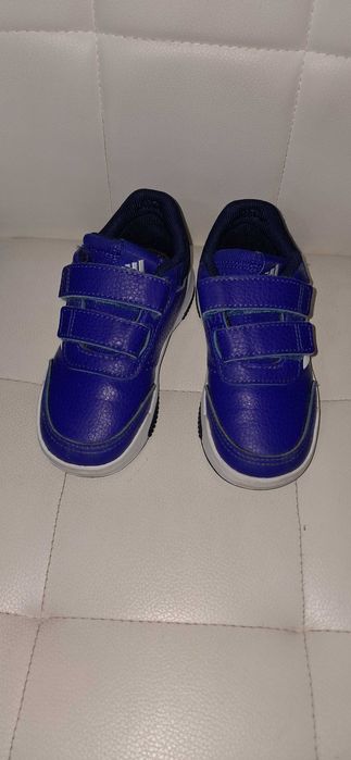 Детски кожени маратонки Адидас номер 24