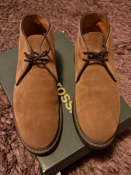 Ghete GINO ROSSI mar 42 ,culoare camel ,ca noi 10/10 ,talpic 27,5 cm