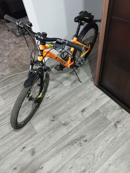 Продам спортивный велосипед.