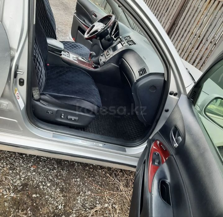 Продам машину Лексус gs300