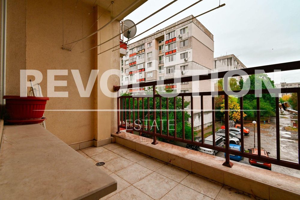 Дава се под наем Двустаен апартамент в София, Надежда 1 - 74 кв.м за 613 € - Снимка #14