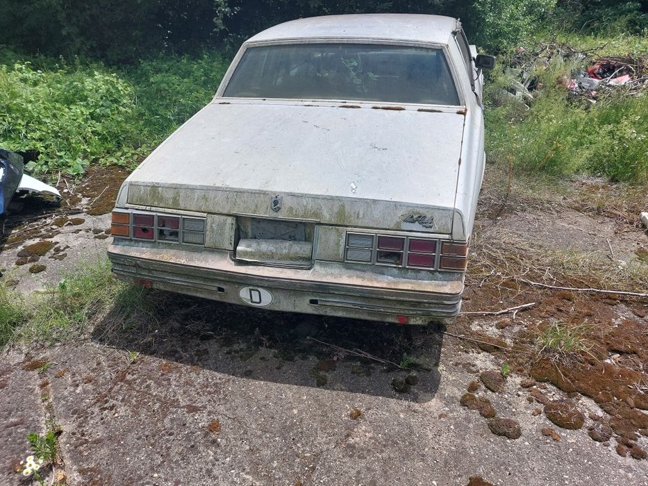 Vând Chevrolet Monte Carlo  coupe 1980 radiat la cerere