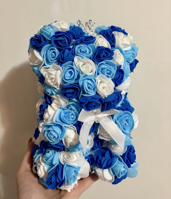 Ursulet din trandafiri de spuma