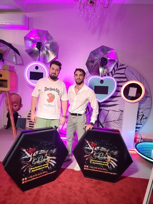 Model NOU! Cabina foto de vanzare - Photo Booth Factory TECUCI