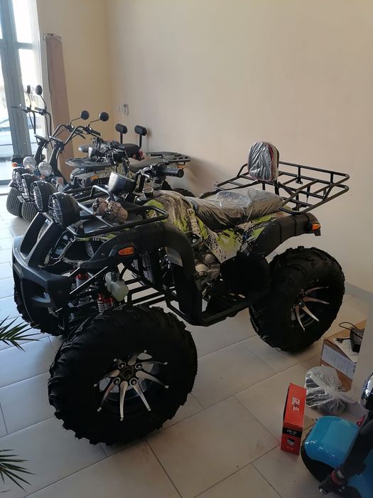 Бензиново АТВ/ATV 250сс Grizzly BLACK Limited Водно Охлаждане 4+1