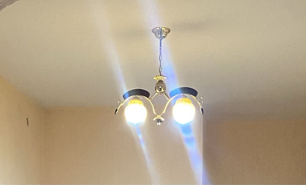 Люстры продаю в хорошем состоянии