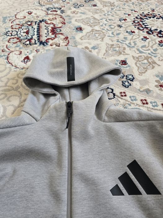 Худи с замком адидас