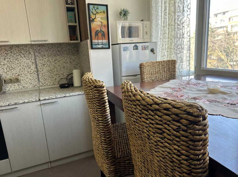 Дава се под наем Четиристаен апартамент в Варна, Център - 80 кв.м за 598.23 € - Снимка #15